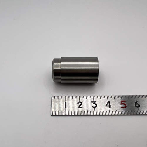 SUS303 精密シャフト部品（φ16×32）